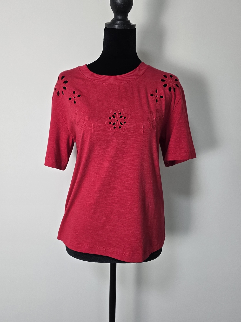 Market & Spruce Raspberry Short Sleeve Eyelet Knit Top